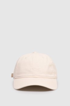 Бежевая кепка с вышивкой логотипа
