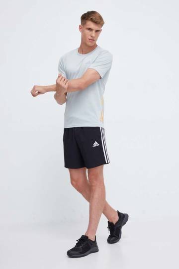 Футболка для бега adidas Performance Run Icons цвет зелёный с принтом Футболка для бега adidas Performance Run Icons цвет зелёный с принтом