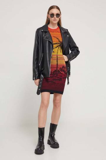 Платье Desigual цвет оранжевый mini облегающая Платье Desigual цвет оранжевый mini облегающая