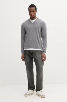 Шерстяной свитер