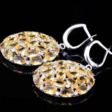 Круглые сережки из серебра с фианитами 121523 Круглые сережки из серебра с фианитами 121523