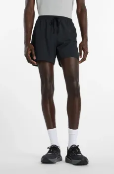 Мужские черные шорты RC Essentials 5 Черный L New Balance MB6180TABK
