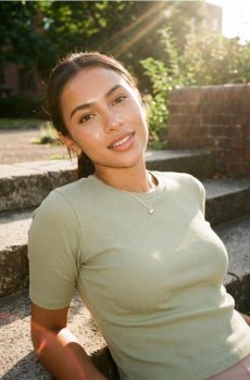 Футболка з короткими рукавами - теплий оливковий