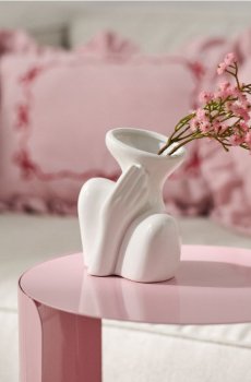 Декоративна керамічна ваза у формі бюста - білий