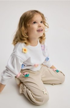 Reserved - Штани з 3D аплікацією - бежевий - 837HN-08X