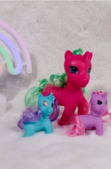 Набір єдинорогів із кольоровими гривами 3-pack - різнобарвний