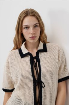 Reserved - Светр з поясом - нюдовий - 095JA-02X