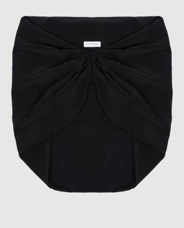 Черный шарф из шелка с драпировкой