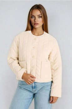Стьобана куртка з візерунком «ялинка» та на ґудзиках - нюдовий