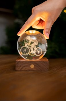 Настольная беспроводная led лампа Gingko Design Amber Crystal Light 9,5 x 8 cm