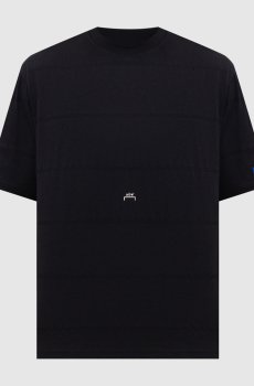 Черная футболка с принтом