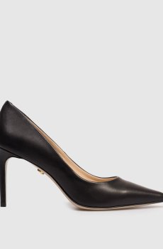 Кожаные туфли черного цвета