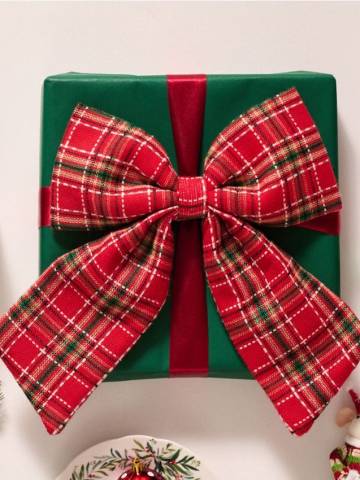 Різдвяна прикраса - червоний