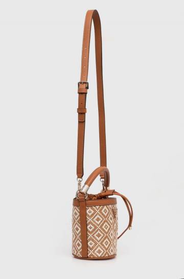 Сумочка Guess RIANEE цвет бежевый HWWR92 28720 Сумочка Guess RIANEE цвет бежевый HWWR92 28720