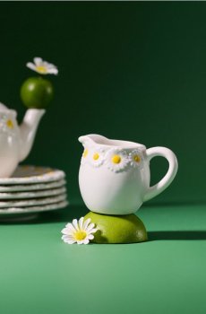 Молочник з ромашковим мотивом - білий