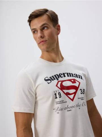 Reserved - Maglietta in cotone regular fit SUPERMAN™ - кремовий - 671IH-01P Reserved - Maglietta in cotone regular fit SUPERMAN™ - кремовий - 671IH-01P