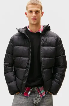 Мужская черная куртка HOODED Черный S Tommy Jeans DM0DM22044