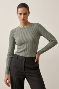 Класичний рельєфний светр - світло-зелений