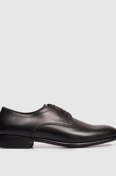 Черные кожаные дерби