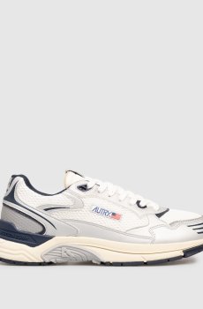 Белые кроссовки Hyperway