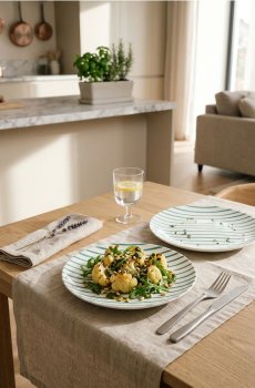 Керамічні тарілки в смужку, набір з 2 штук - зелений