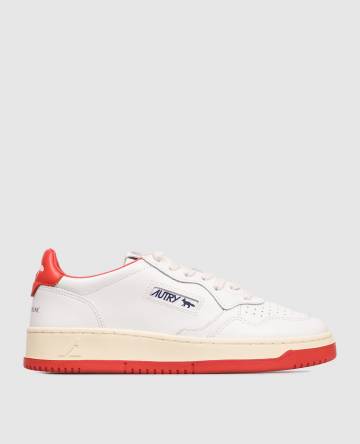 Белые кожаные кроссовки MEDALIST Maison Kitsune Белые кожаные кроссовки MEDALIST Maison Kitsune