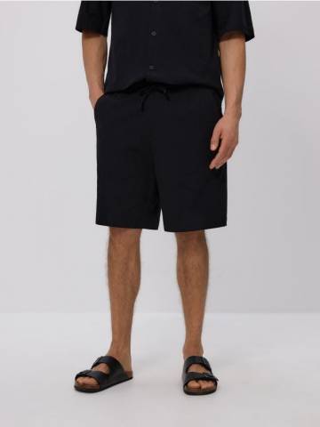 Reserved - Шорти loose з текстурованої тканини - чорний - YV281-99X