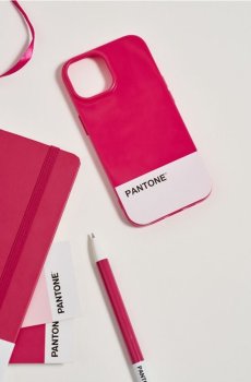 Чохол для iPhone 15 Pantone - яскраво-рожевий