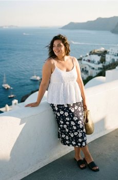 Сукня міді з розрізом і квітковим принтом Plus size - чорний