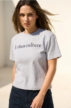 Футболка з написом - сірий