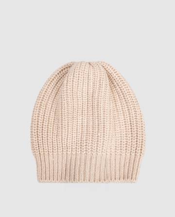 Бежевая шапка из кашемира