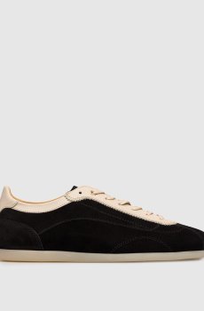 Черные замшевые кроссовки с логотипом