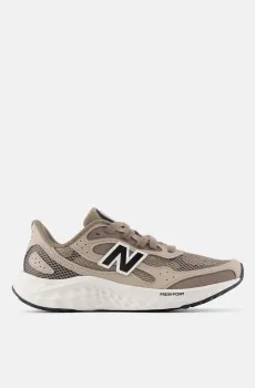 Женские бежевые кроссовки Fresh Foam Arishi v4 Tiralux Бежевый 6.5 New Balance WARIS682