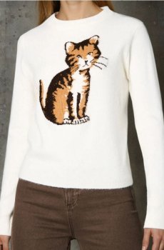 Светр з принтом - кремовий