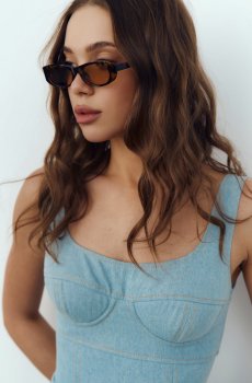 Коричневі сонцезахисні окуляри з овальними поляризованими лінзами