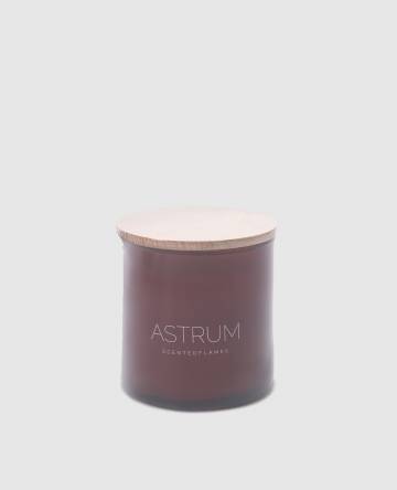 Ароматическая свеча Astrum в стеклянном подсвечнике с крышкой Ароматическая свеча Astrum в стеклянном подсвечнике с крышкой