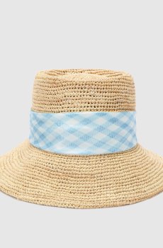 Бежевая шляпа-клош с платком