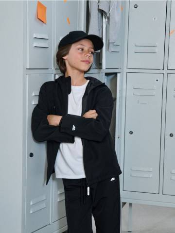 Куртка з каптуром - чорний