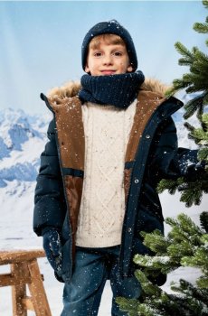 Утеплена куртка з капюшоном - темно-синій