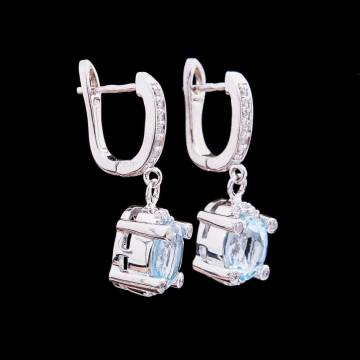Серебряные серьги с голубым топазом 121439 Серебряные серьги с голубым топазом 121439