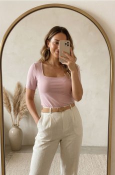 Футболка з квадратною горловиною - пастельний рожевий