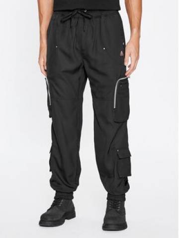 Moose Knuckles Штани з тканини Maddox Utility M33MR764CT Чорний Regular Fit Moose Knuckles Штани з тканини Maddox Utility M33MR764CT Чорний Regular Fit