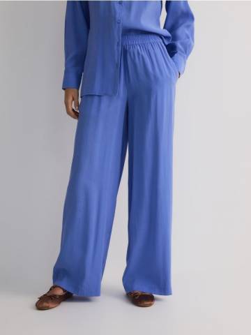 Reserved - Широкі штани з модалу - світло-блакитний - 1036P-50X