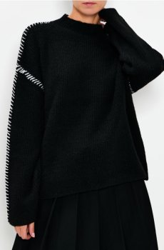 Джемпер з трикотажу в рубчик - чорний