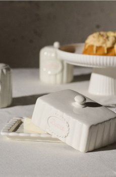 Керамічна маслянка з написом - білий