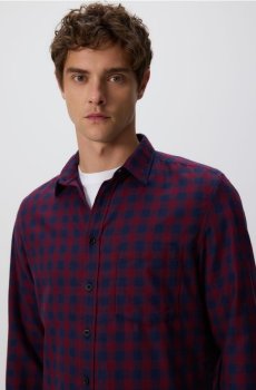 Reserved - Картата сорочка regular fit - буряковий - 080DO-83P