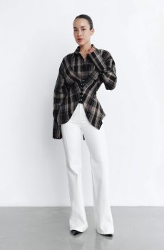 Чорна картата сорочка асиметричного крою на гачках