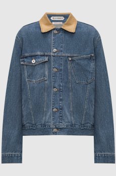 Синяя джинсовая куртка с патчем