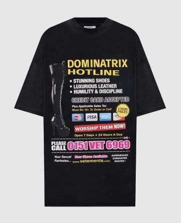 Черная футболка Dominatrix Hotline с принтом Черная футболка Dominatrix Hotline с принтом