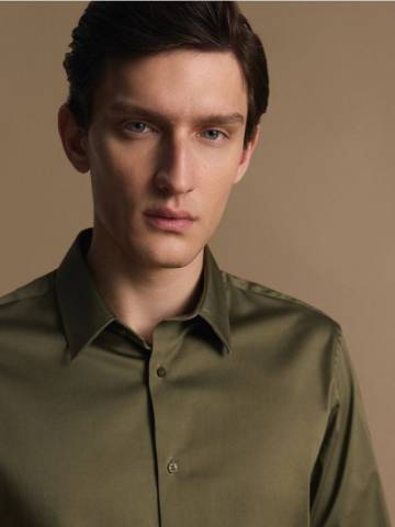 Reserved - Сорочка slim fit із високим вмістом бавовни - оливковий - 730FW-91X